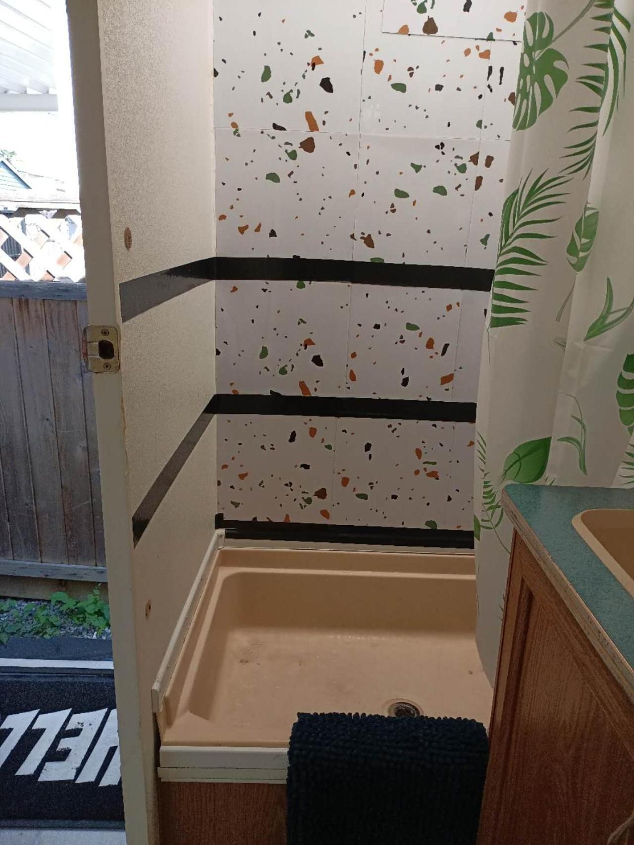 Burnaby East Home Luaran gambar